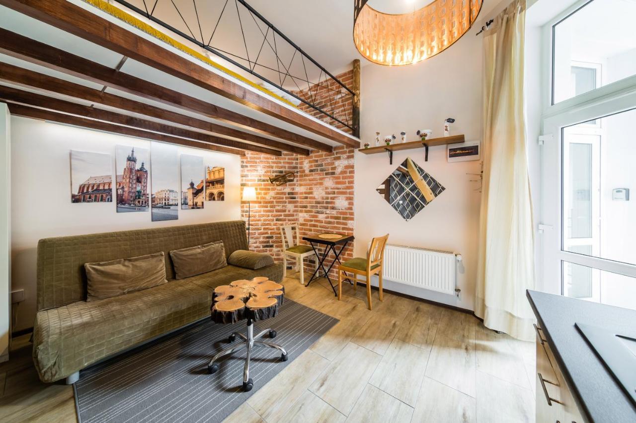 Studio Z Ogrodem Przy Starej Zajezdni Krakow Ngoại thất bức ảnh