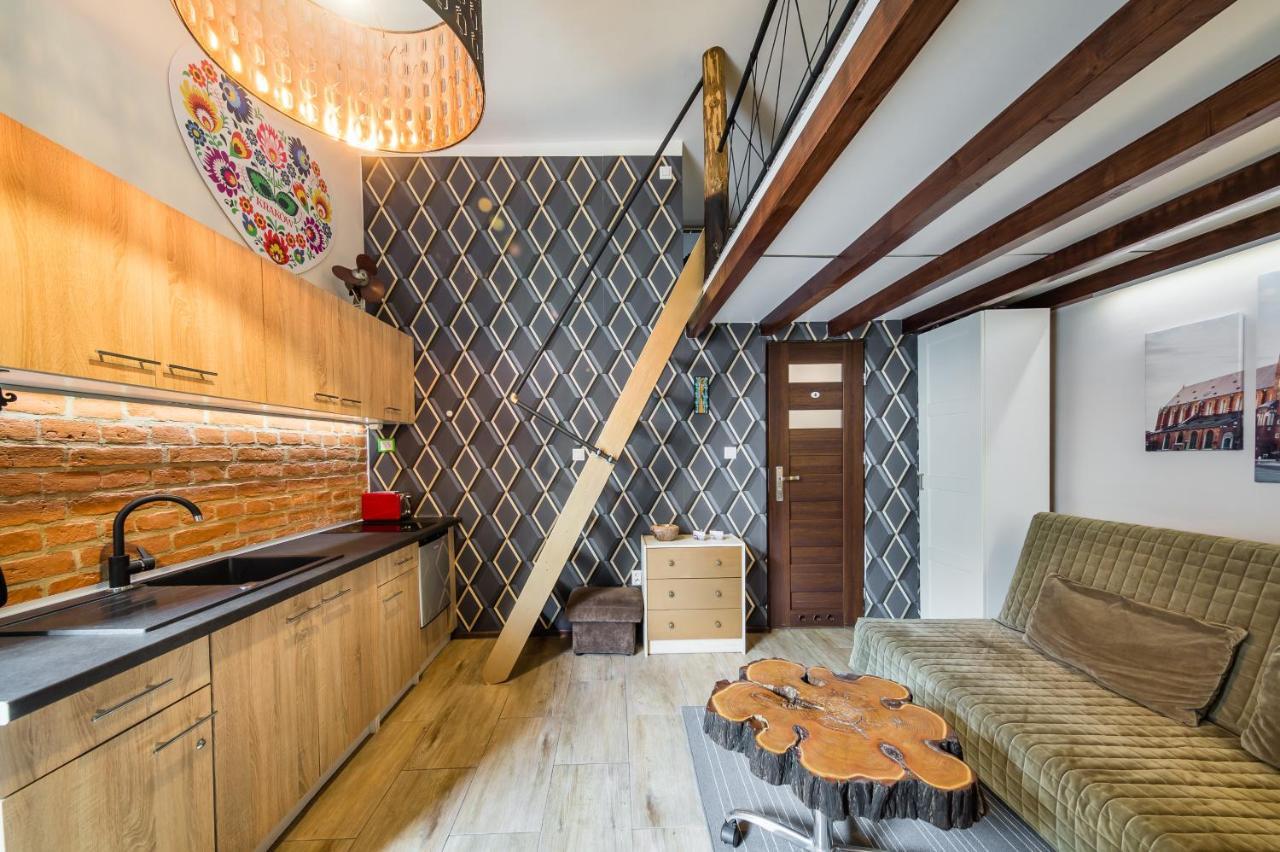 Studio Z Ogrodem Przy Starej Zajezdni Krakow Ngoại thất bức ảnh