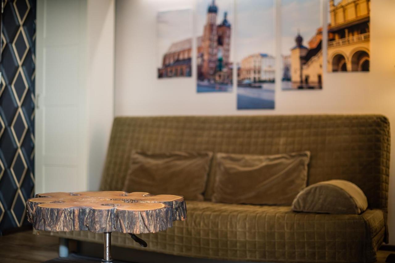 Studio Z Ogrodem Przy Starej Zajezdni Krakow Ngoại thất bức ảnh