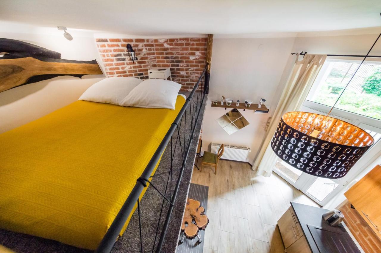 Studio Z Ogrodem Przy Starej Zajezdni Krakow Ngoại thất bức ảnh
