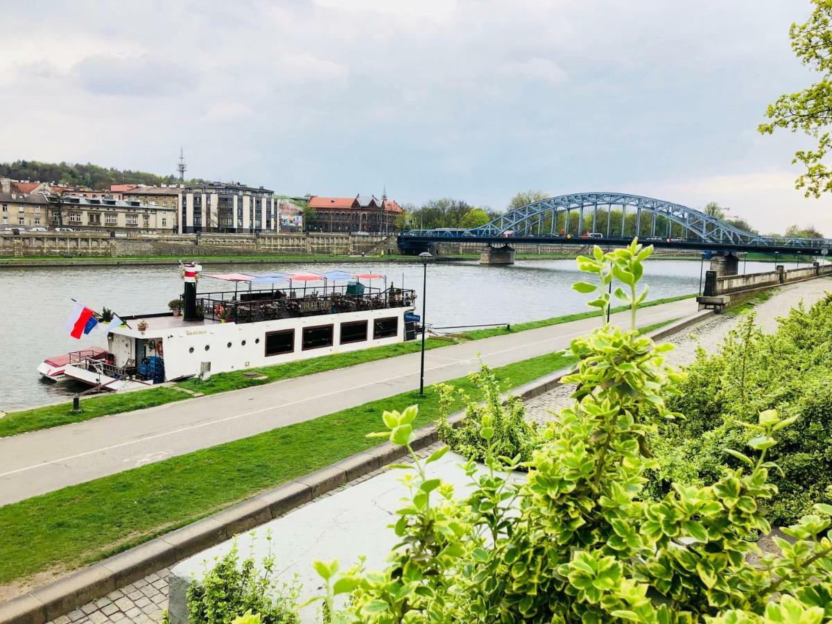 Studio Z Ogrodem Przy Starej Zajezdni Krakow Ngoại thất bức ảnh